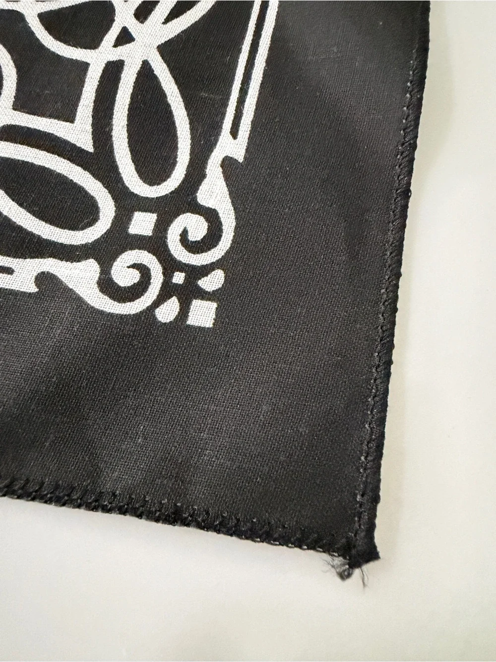 Jack Daniel's Old No. 7 bandana black white scroll logo 21 x 21 New with tag